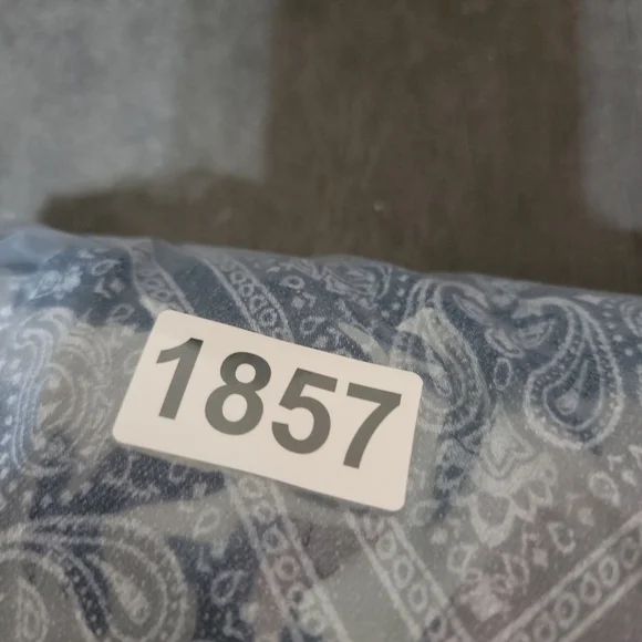 Earl Women’s Blue Paisley Skinny Ankle Jeans Size 6  Retail $54 - Picture 10 of 10